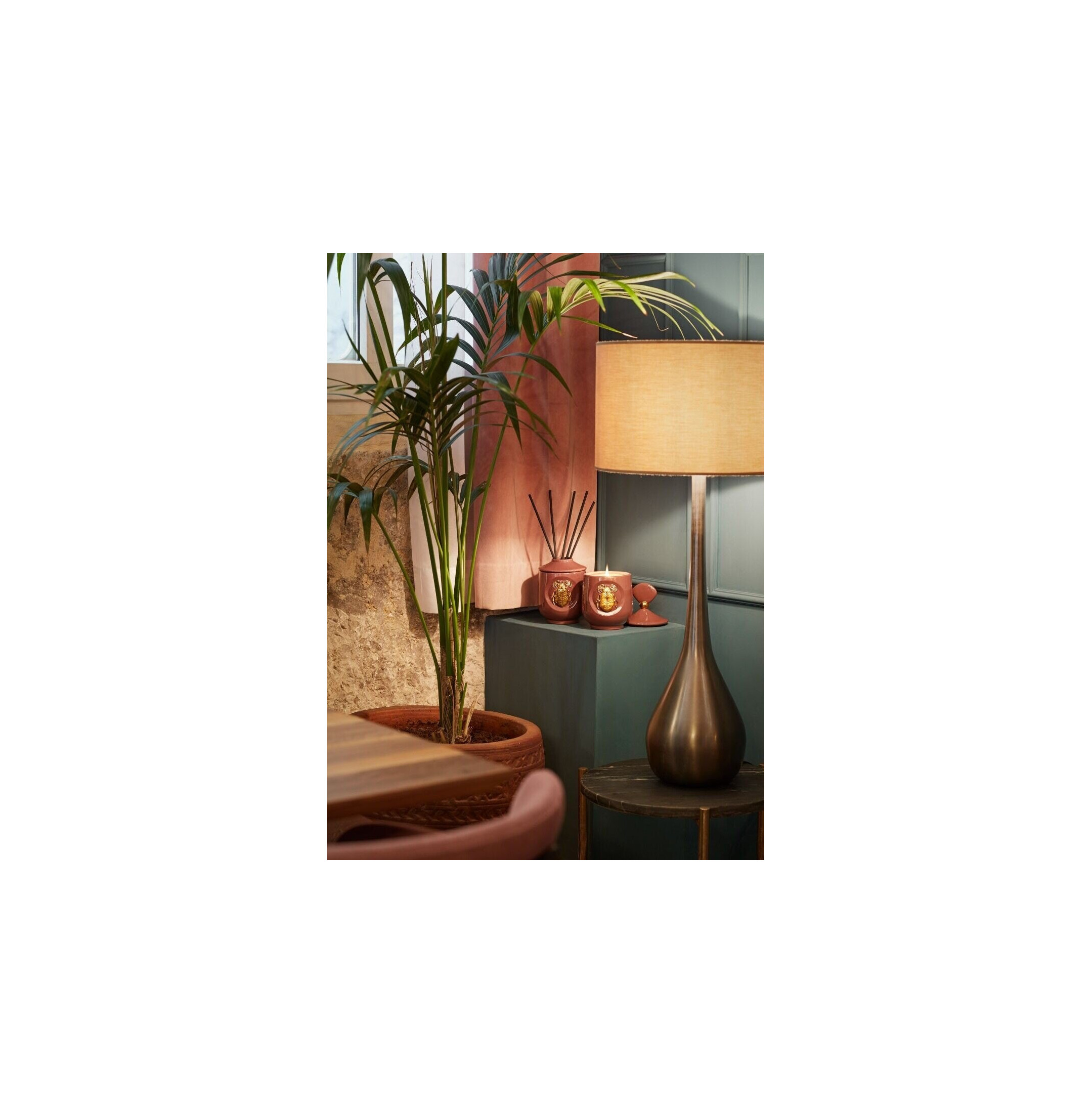 Świeca skarabeusz Luksusowe zwierzęta. Zapach światła księżyca Świeca skarabeusz Luksusowe zwierzęta. Zapach światła księżyca