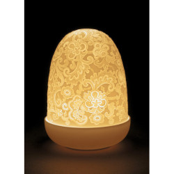 Koronkowa lampa kopułowa Koronkowa lampa kopułowa