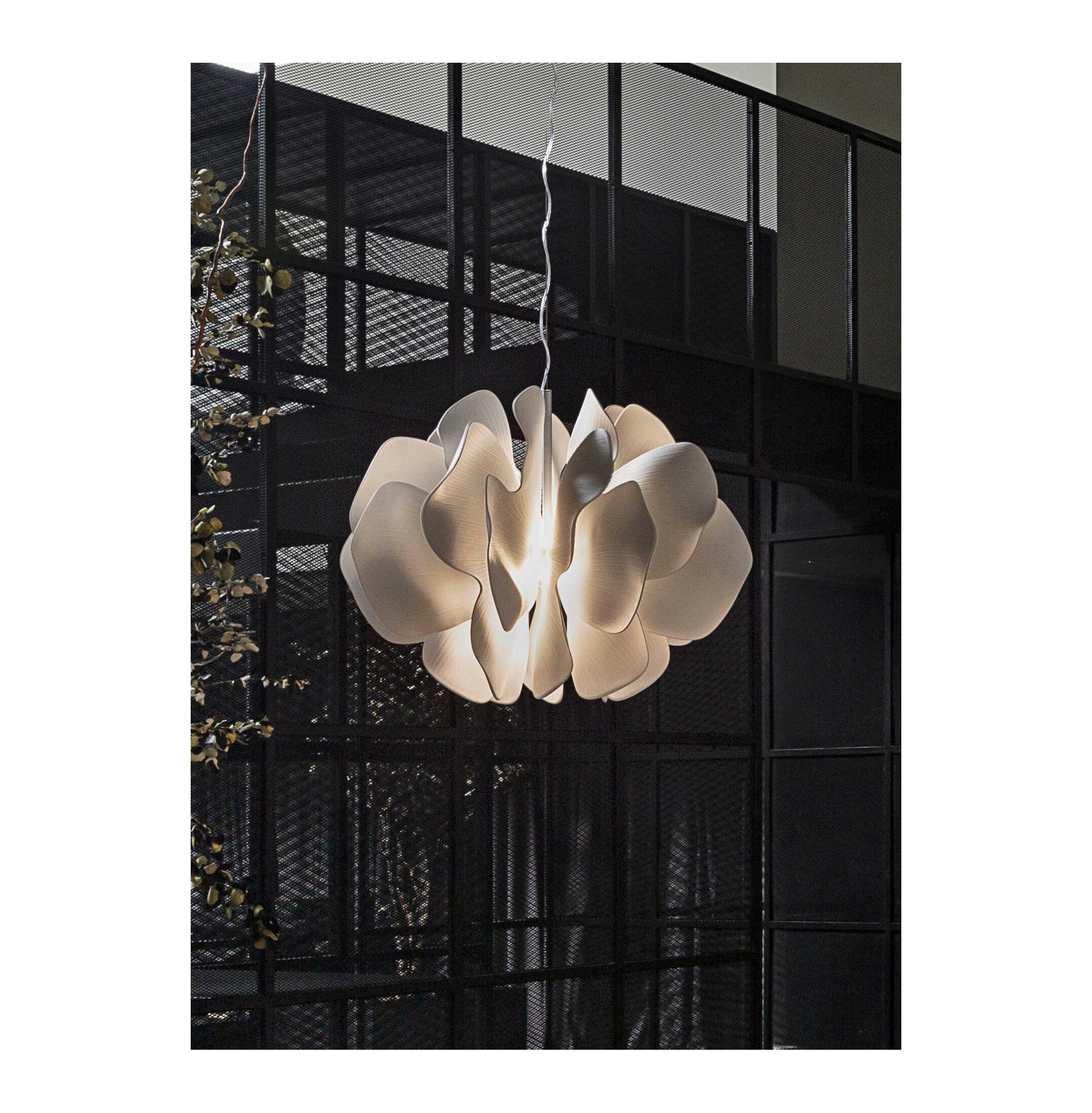 Lampa wisząca Nightbloom 40cm (biała)(CE/UK) Lampa wisząca Nightbloom 40cm (biała)(CE/UK)