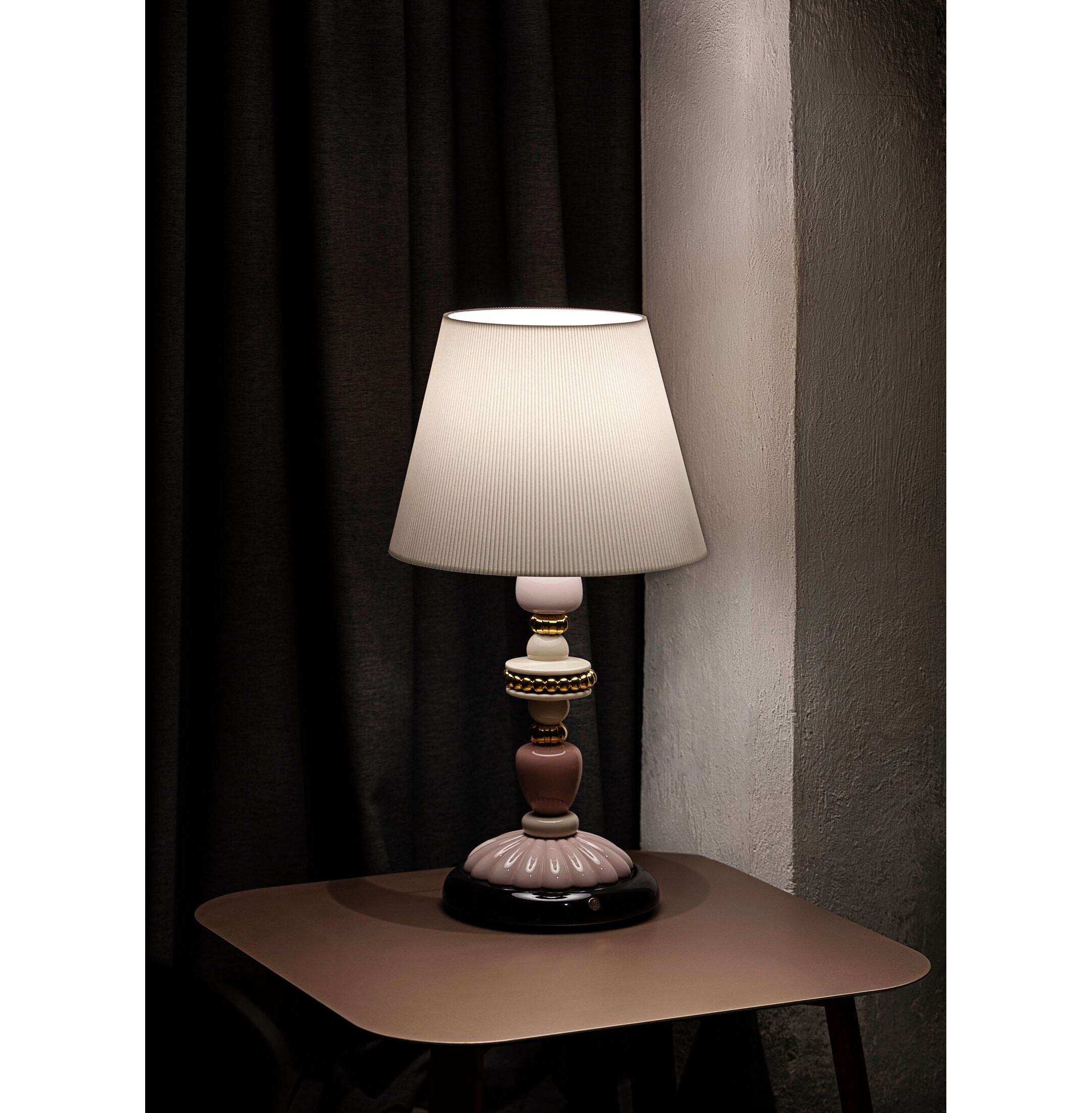 Lampa stołowa Firefly (różowo-złota) (CE) Lampa stołowa Firefly (różowo-złota) (CE)