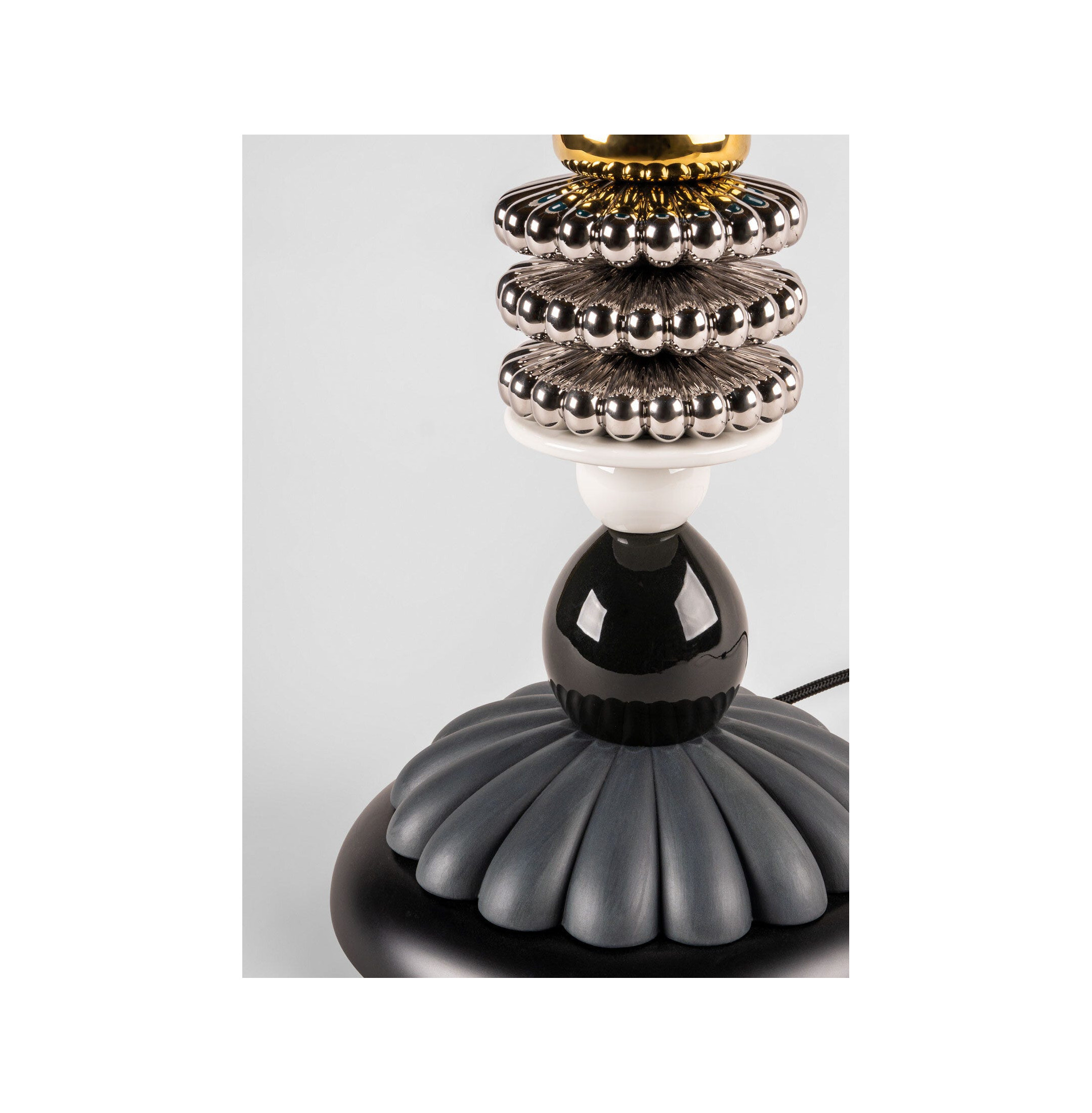 Lampa stołowa Firefly autorstwa Olgi Hanono (CE) Lampa stołowa Firefly autorstwa Olgi Hanono (CE)